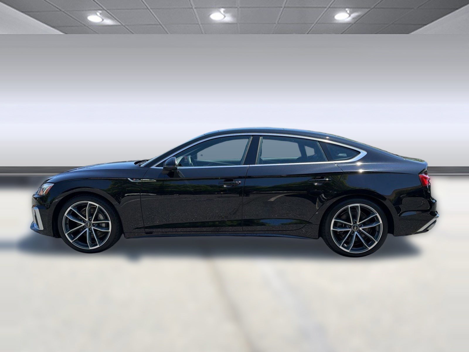 Used 2024 Audi A5 2.0T Premium Plus w/ Premium Plus AWD/4WD image 2