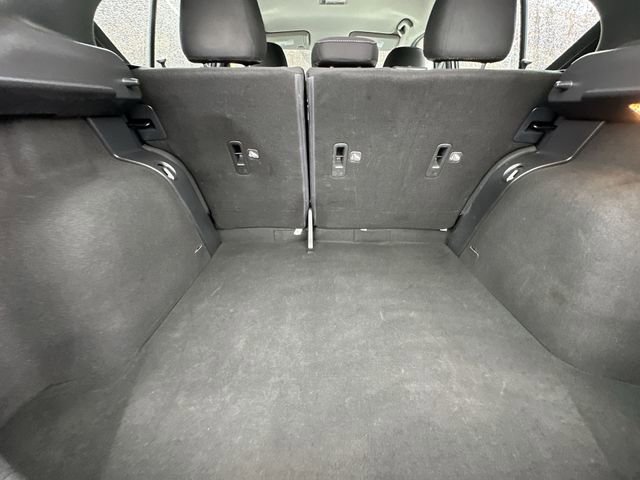 Used 2020 Nissan Kicks S image 23