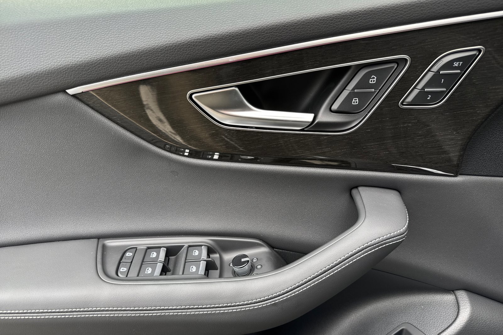 New 2026 Audi Q8 Premium Plus image 8