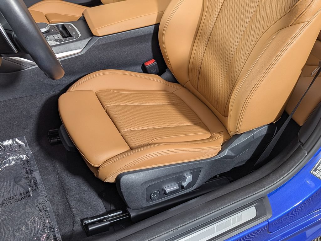 Used 2024 BMW 430i xDrive Convertible w/ M Sport Package AWD/4WD image 25