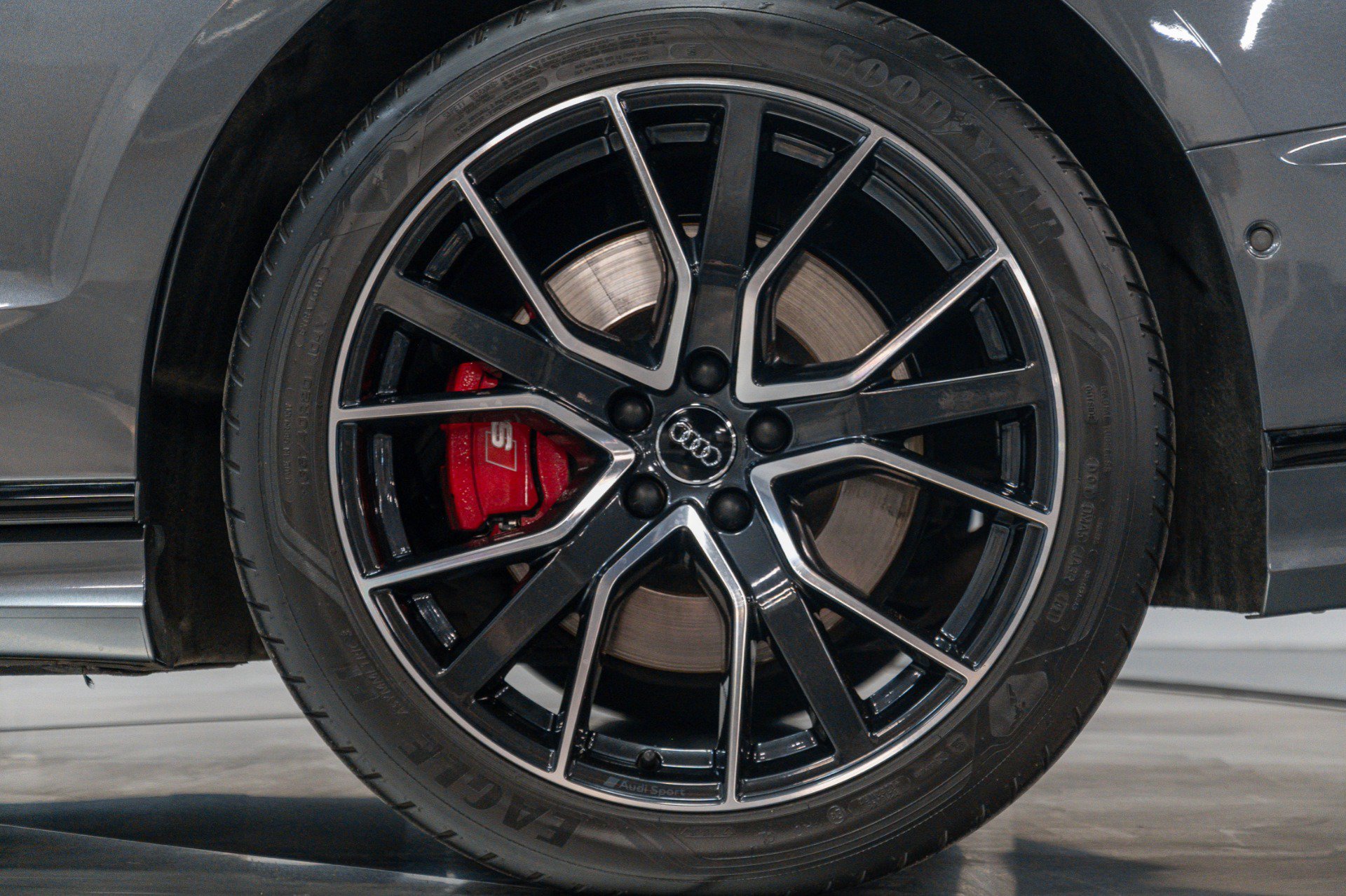 Used 2020 Audi S8 L AWD/4WD image 61