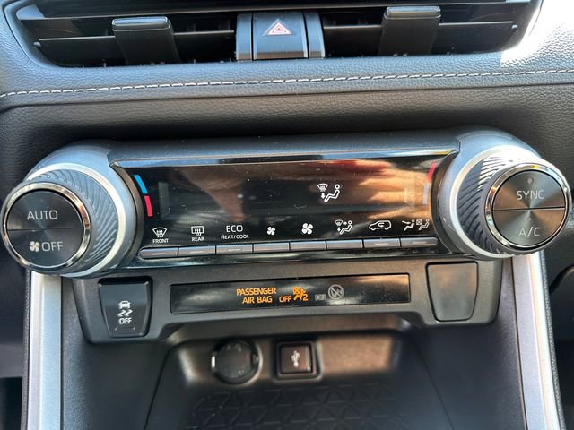 Used 2022 Toyota RAV4 LE image 39