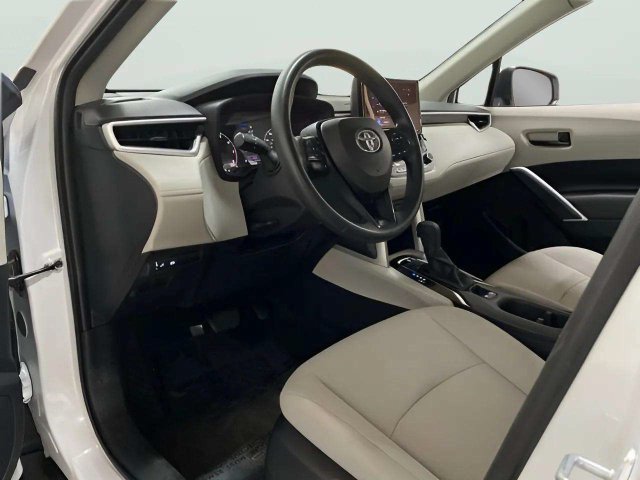 Used 2024 Toyota Corolla Cross L FWD image 50