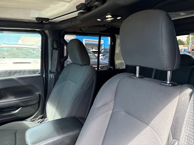 Used 2021 Jeep Gladiator Sport AWD/4WD image 9