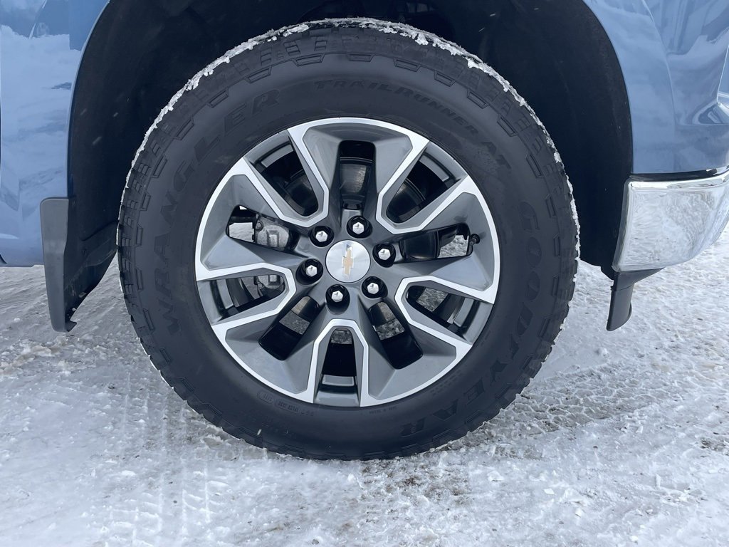 Certified 2024 Chevrolet Silverado 1500 LT image 9