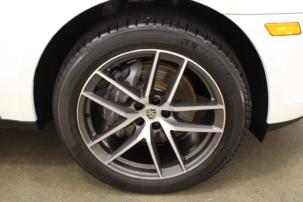 Used 2023 Porsche Macan AWD/4WD image 15