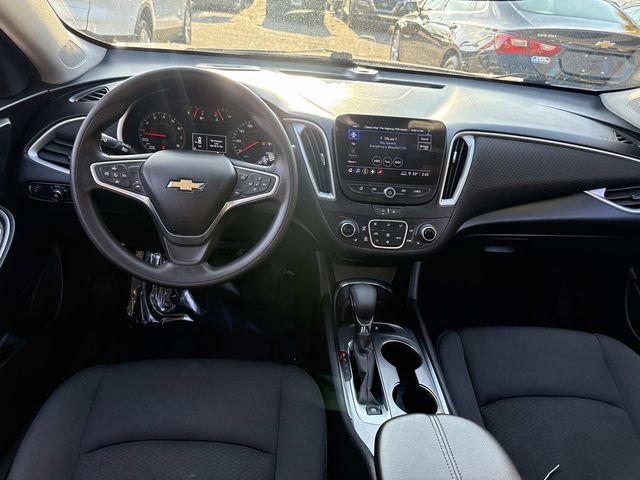 Used 2023 Chevrolet Malibu LT image 16