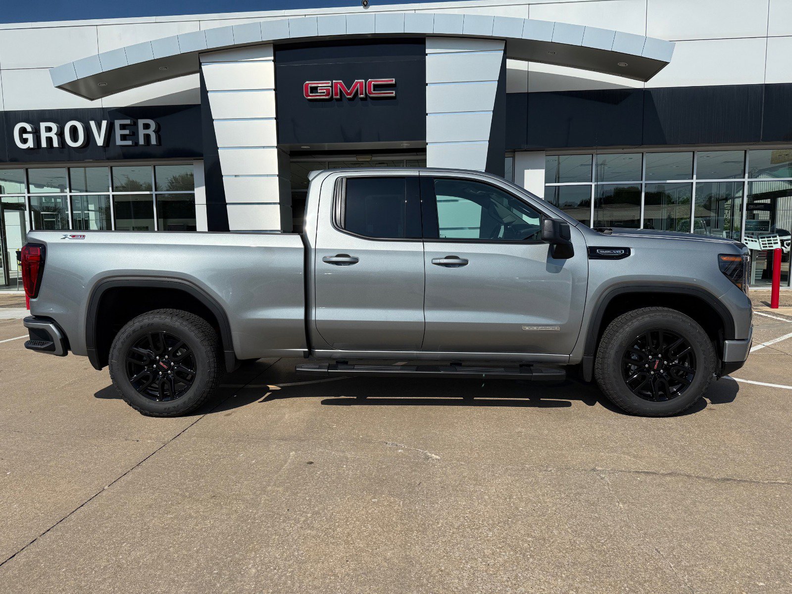 New 2026 GMC Sierra 1500 Elevation image 3