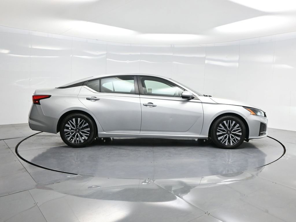 Used 2023 Nissan Altima 2.5 SV image 37
