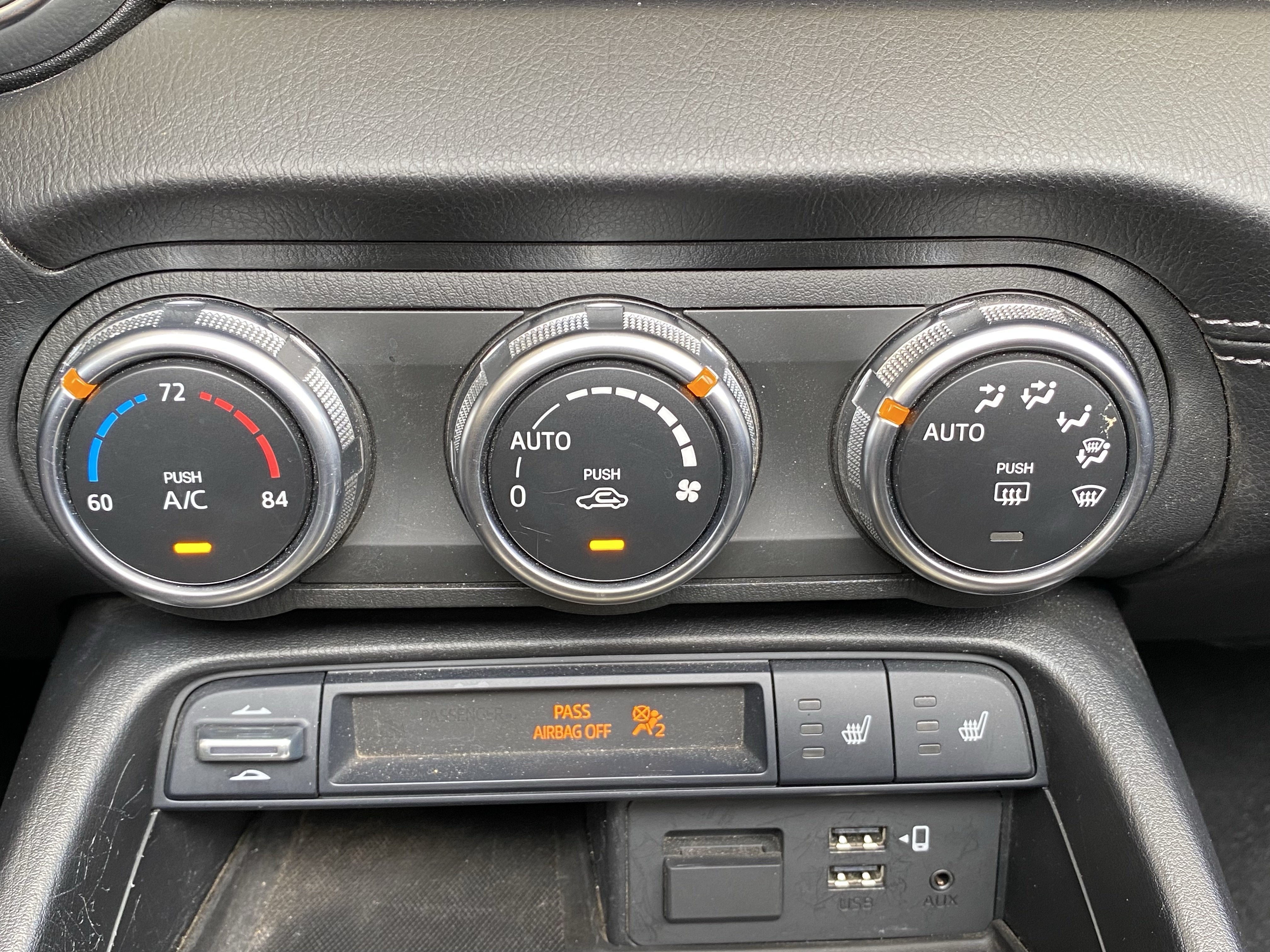 Used 2023 MAZDA MX-5 Miata Grand Touring RWD image 30