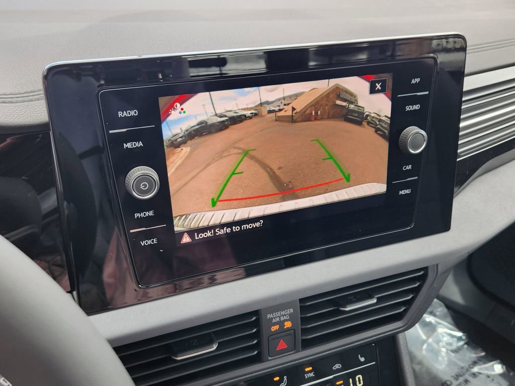 New 2026 Volkswagen Jetta SE image 9