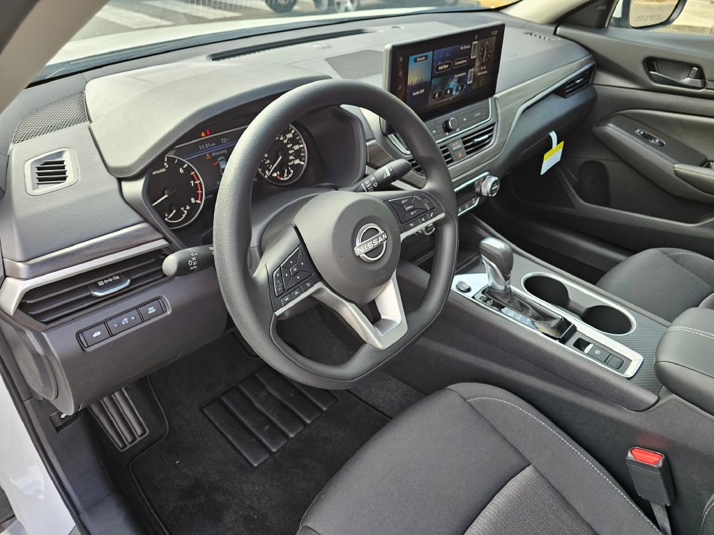 New 2026 Nissan Altima 2.5 SV w/ SV Special Edition Package AWD/4WD image 18