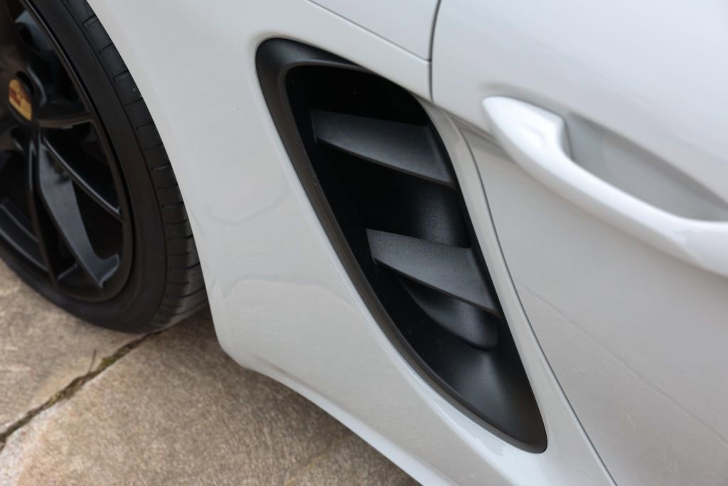 Used 2025 Porsche 718 Cayman image 19