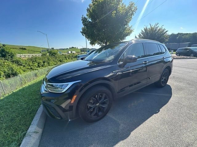 Used 2024 Volkswagen Tiguan SE w/ Panoramic Sunroof Package AWD/4WD video 2