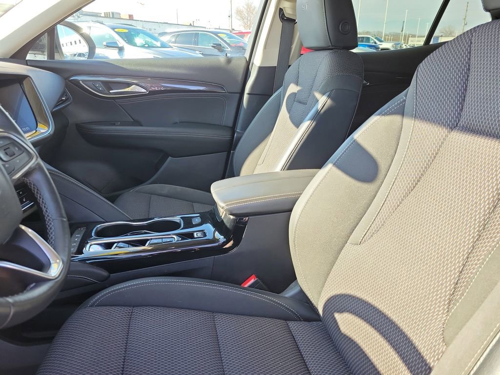 Certified 2023 Buick Envision Preferred w/ Sport Touring Package AWD/4WD image 20