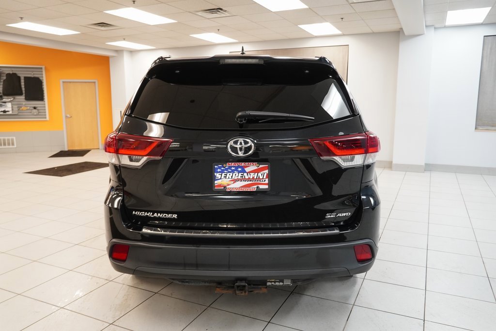 Used 2019 Toyota Highlander SE image 9