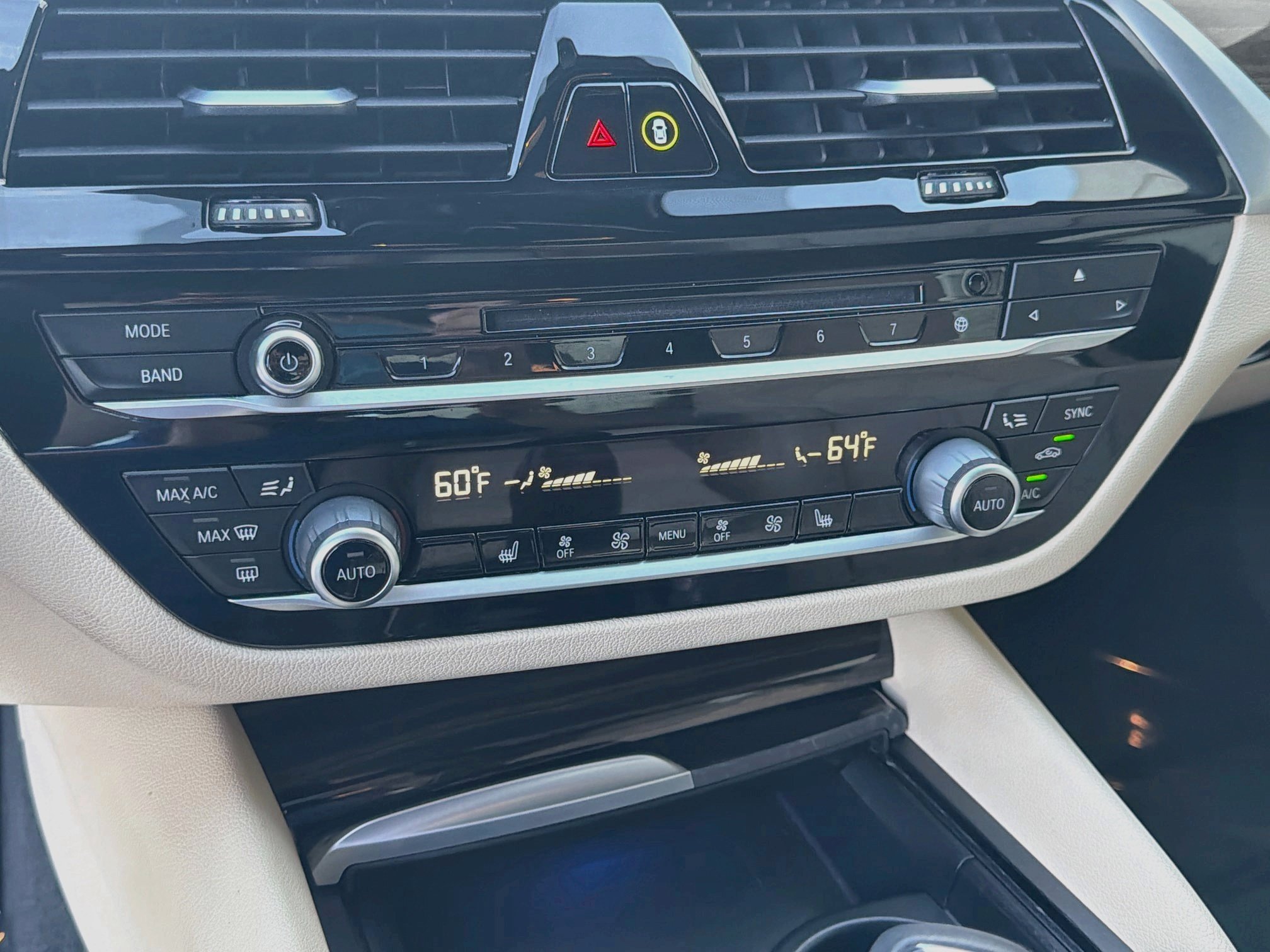 Used 2019 BMW 540i w/ Convenience Package RWD image 15