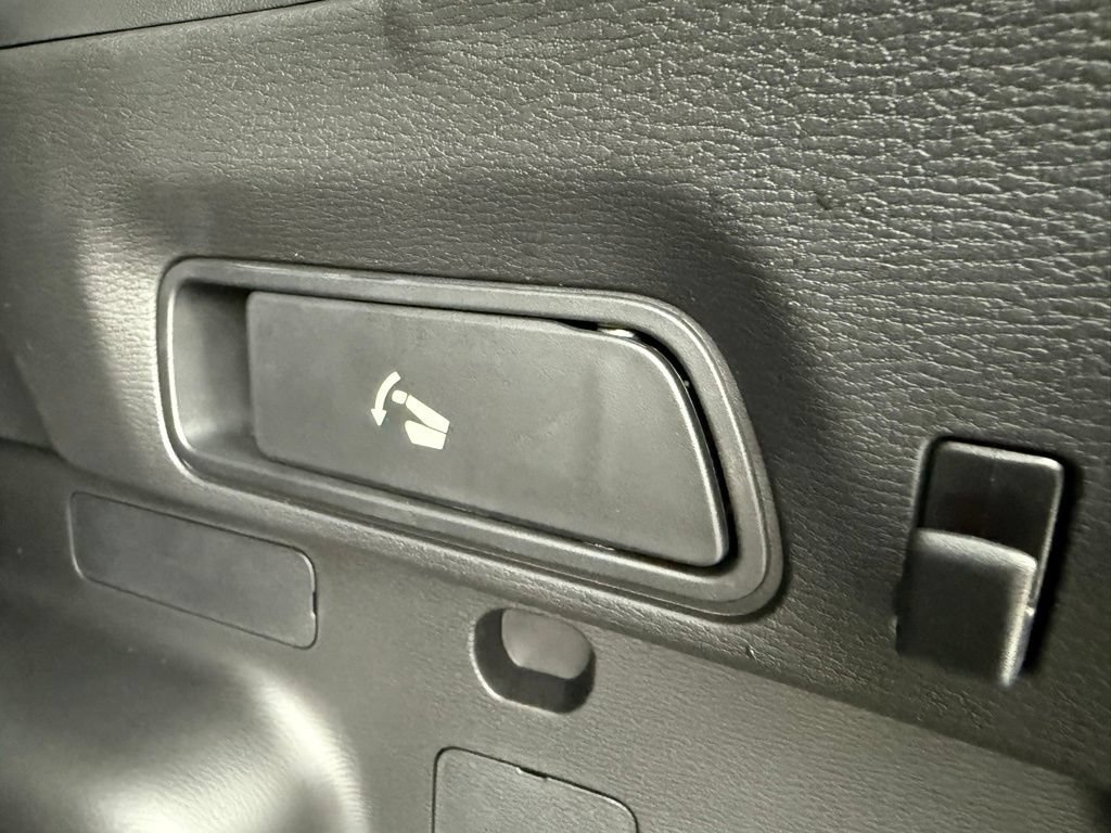 New 2026 Mitsubishi Outlander SEL AWD/4WD image 32