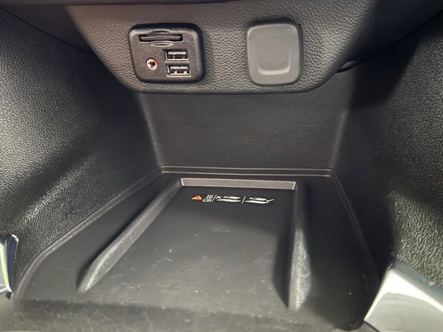 Certified 2023 Chevrolet Traverse RS w/ LPO, Floor Liner Package image 25