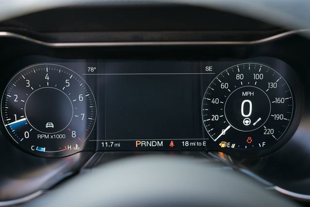 Used 2022 Ford Mustang Shelby GT500 w/ Carbon Fiber Track Pack image 42