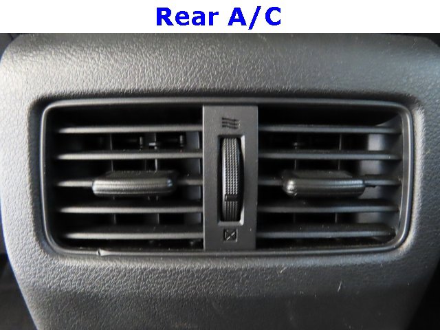 Used 2023 Nissan Rogue S image 30