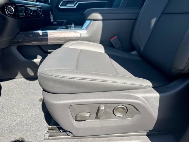 New 2026 Chevrolet Silverado 2500 LTZ w/ LTZ Plus Package AWD/4WD image 12