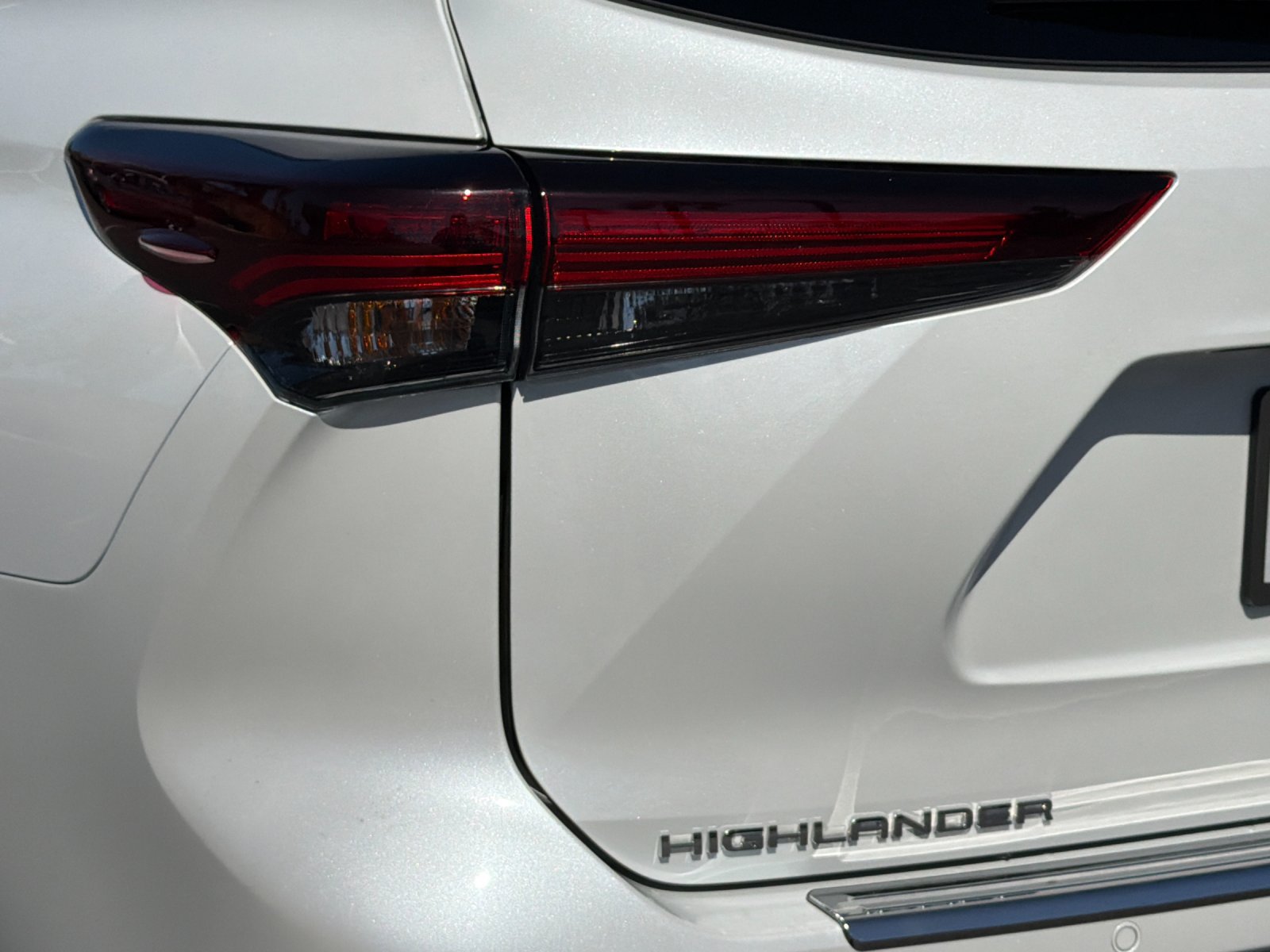 Used 2026 Toyota Highlander Platinum AWD/4WD image 26