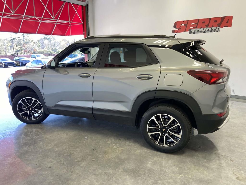 Used 2025 Chevrolet TrailBlazer LT image 6