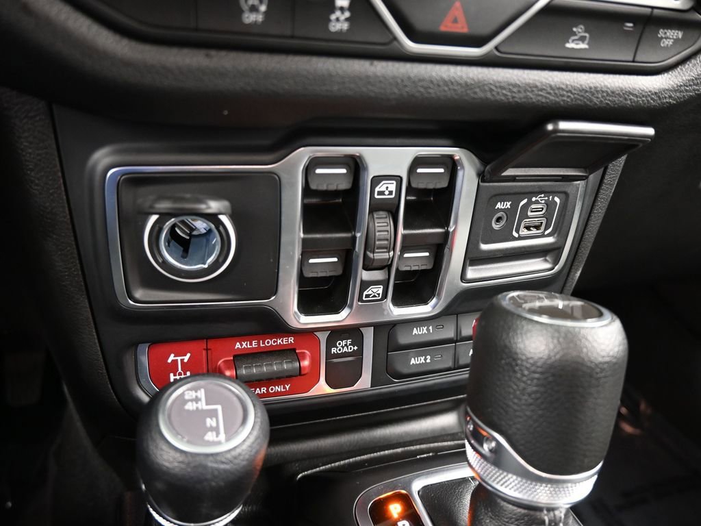 Used 2024 Jeep Gladiator Willys image 24