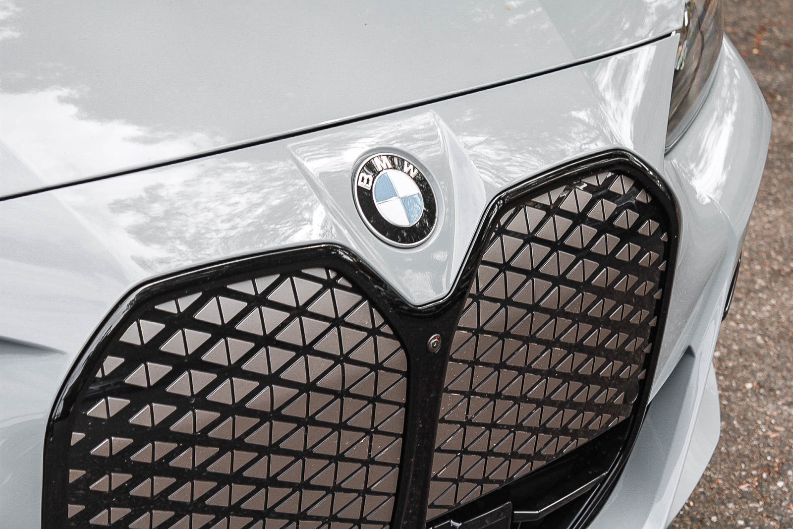 New 2026 BMW i4 eDrive40 w/ M Sport Package RWD image 9