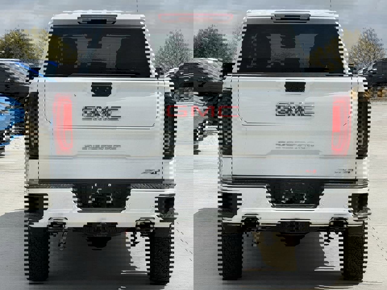 Certified 2025 GMC Sierra 1500 AT4 image 5