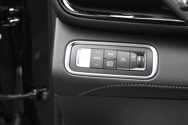 Used 2025 Buick Enclave Avenir w/ Trailering Package, 5000 lbs. AWD/4WD image 10