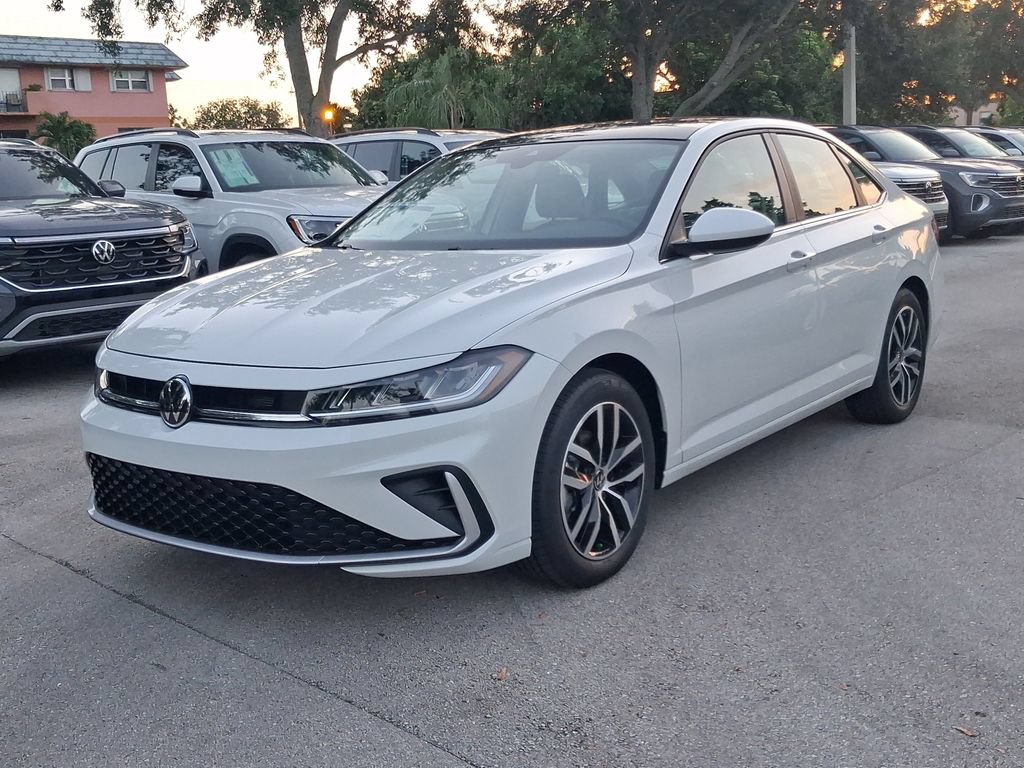 New 2026 Volkswagen Jetta SE FWD image 3