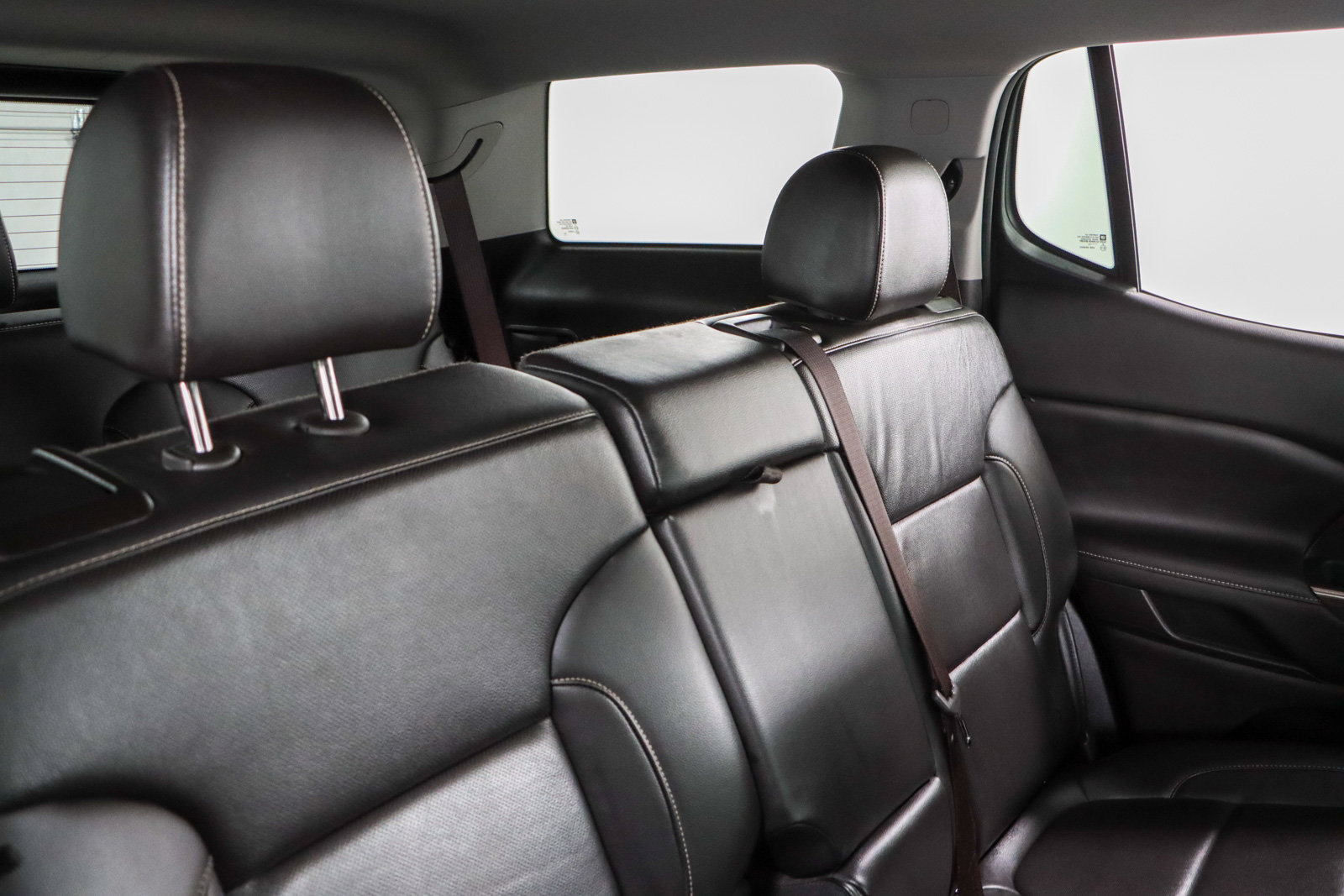 Used 2023 GMC Acadia SLT FWD image 29