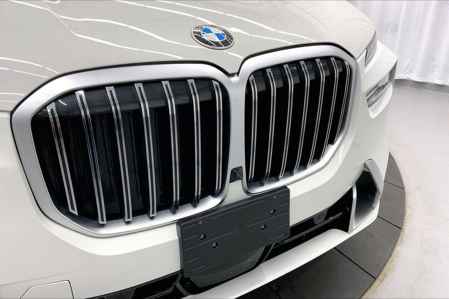 Used 2024 BMW X7 xDrive40i w/ Executive Package AWD/4WD image 29