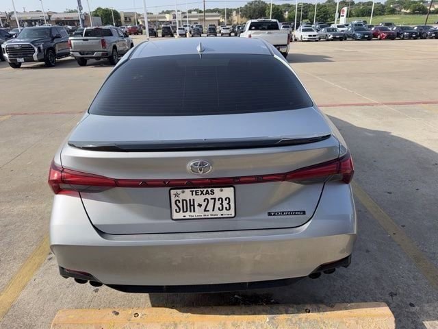 Used 2019 Toyota Avalon Touring FWD image 7