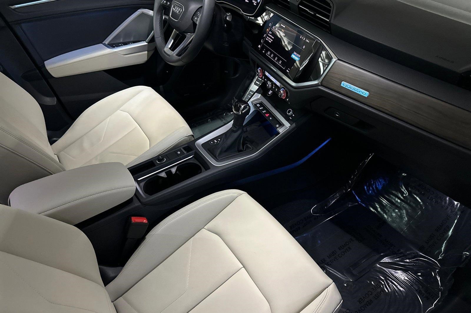 Used 2025 Audi Q3 2.0T Premium Plus w/ Premium Plus Package image 32