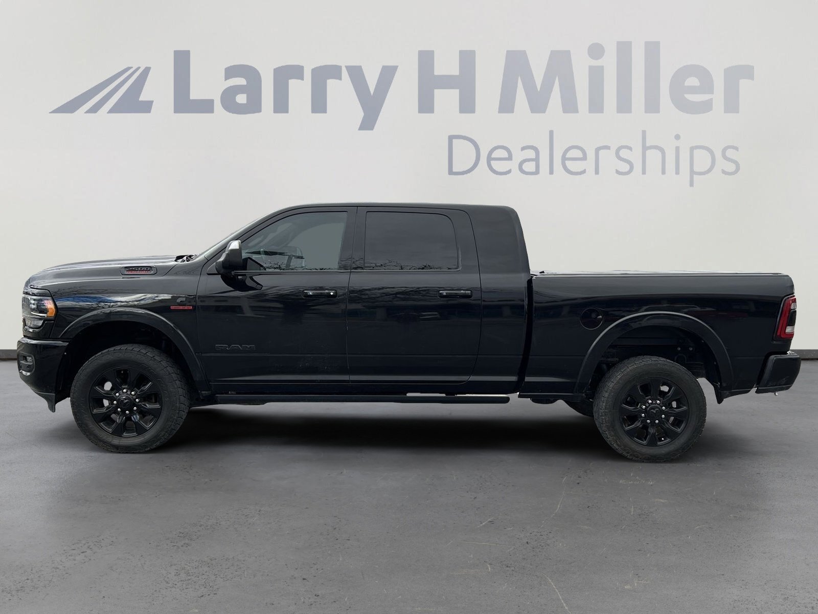 Used 2022 RAM 2500 Limited image 5