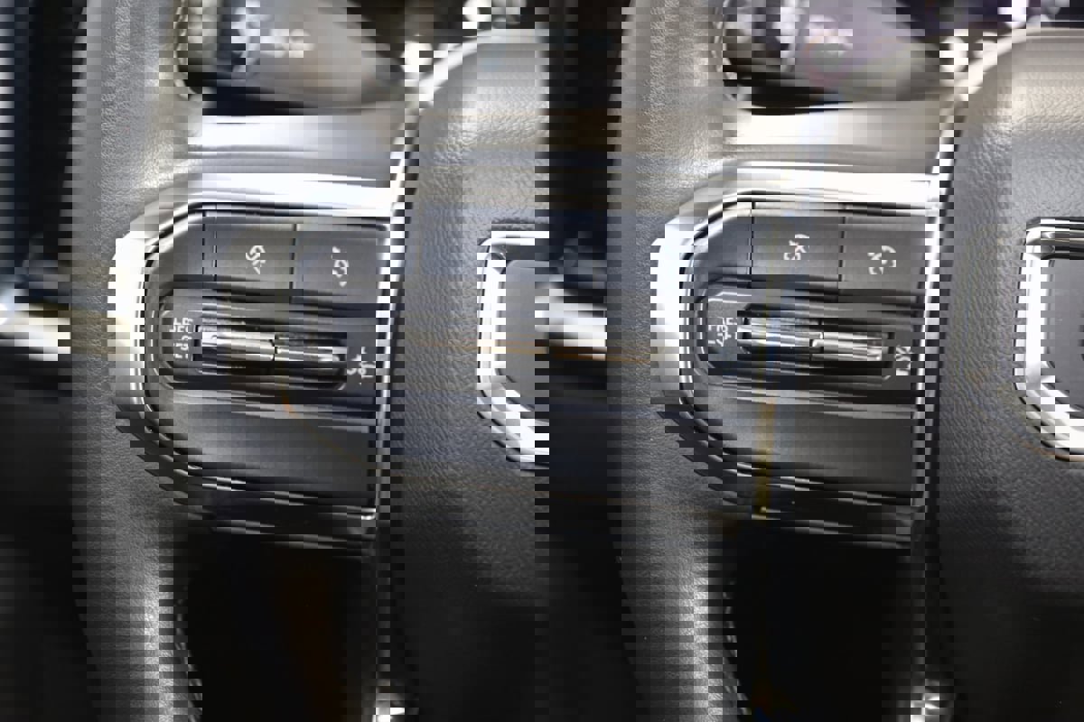 Used 2023 GMC Canyon Elevation w/ Convenience Package image 42