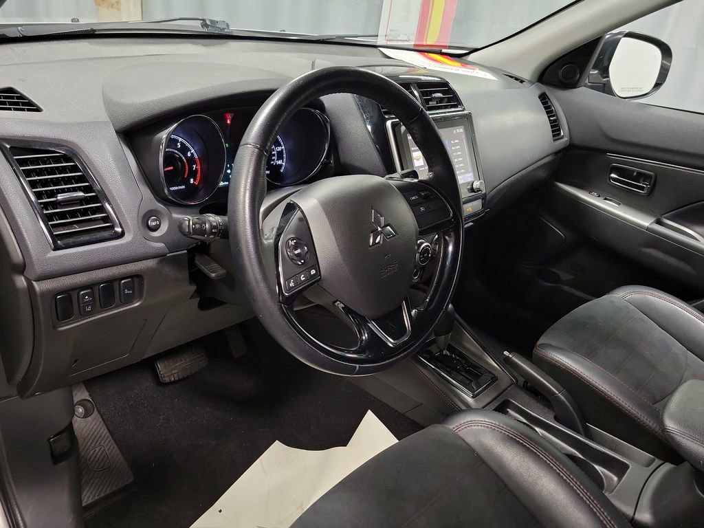 Used 2022 Mitsubishi Outlander Sport SE image 13