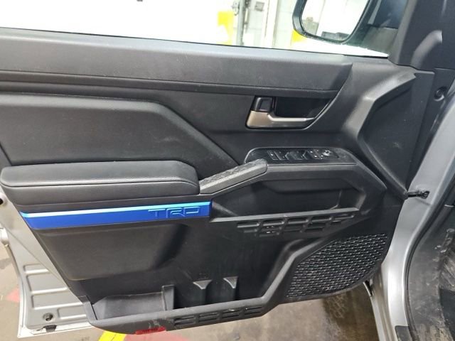 Used 2025 Toyota Tacoma TRD Off-Road image 15