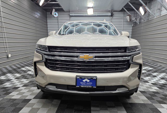 Used 2022 Chevrolet Tahoe LT w/ Luxury Package AWD/4WD image 4