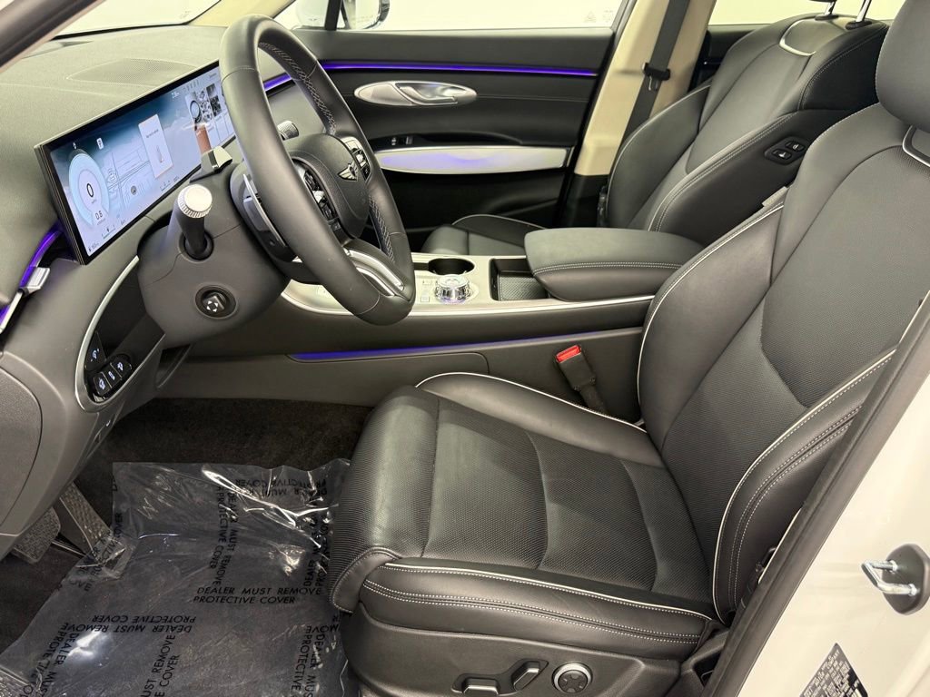 Used 2026 Genesis GV70 2.5T Advanced image 21