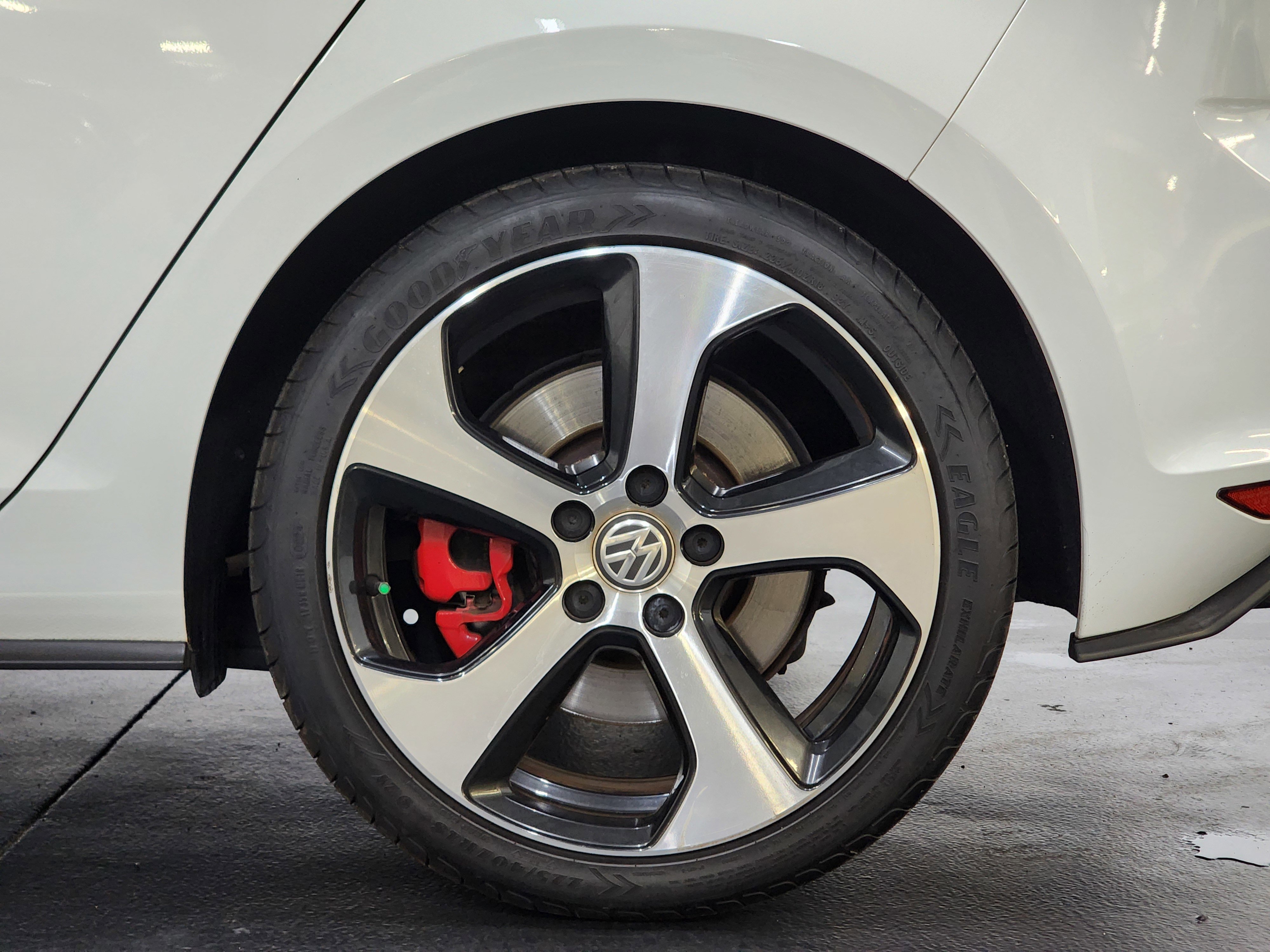 Used 2017 Volkswagen GTI Autobahn image 29