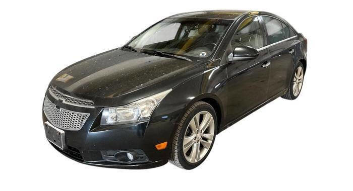 Used 2013 Chevrolet Cruze LTZ FWD image 1