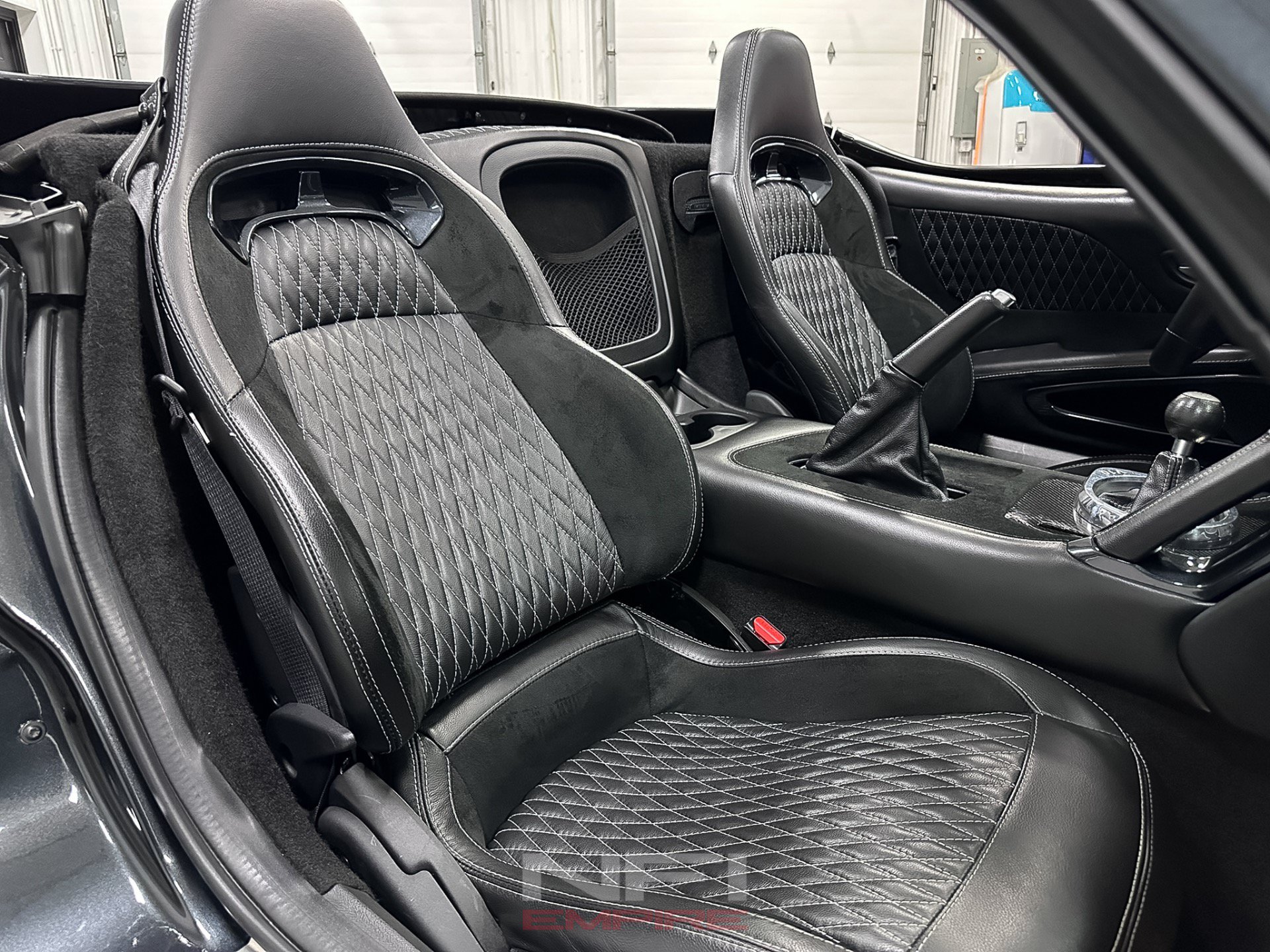 Used 2014 SRT Viper GTS w/ GTS Laguna Interior Package RWD image 44