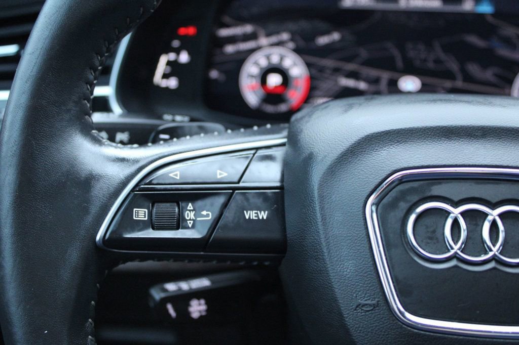 Used 2019 Audi Q8 Premium image 42