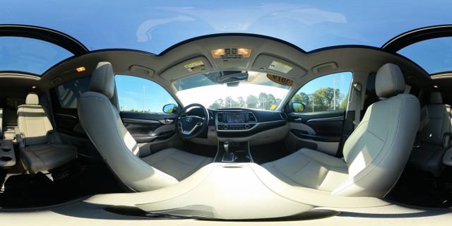 Used 2019 Toyota Highlander Limited Platinum AWD/4WD image 32