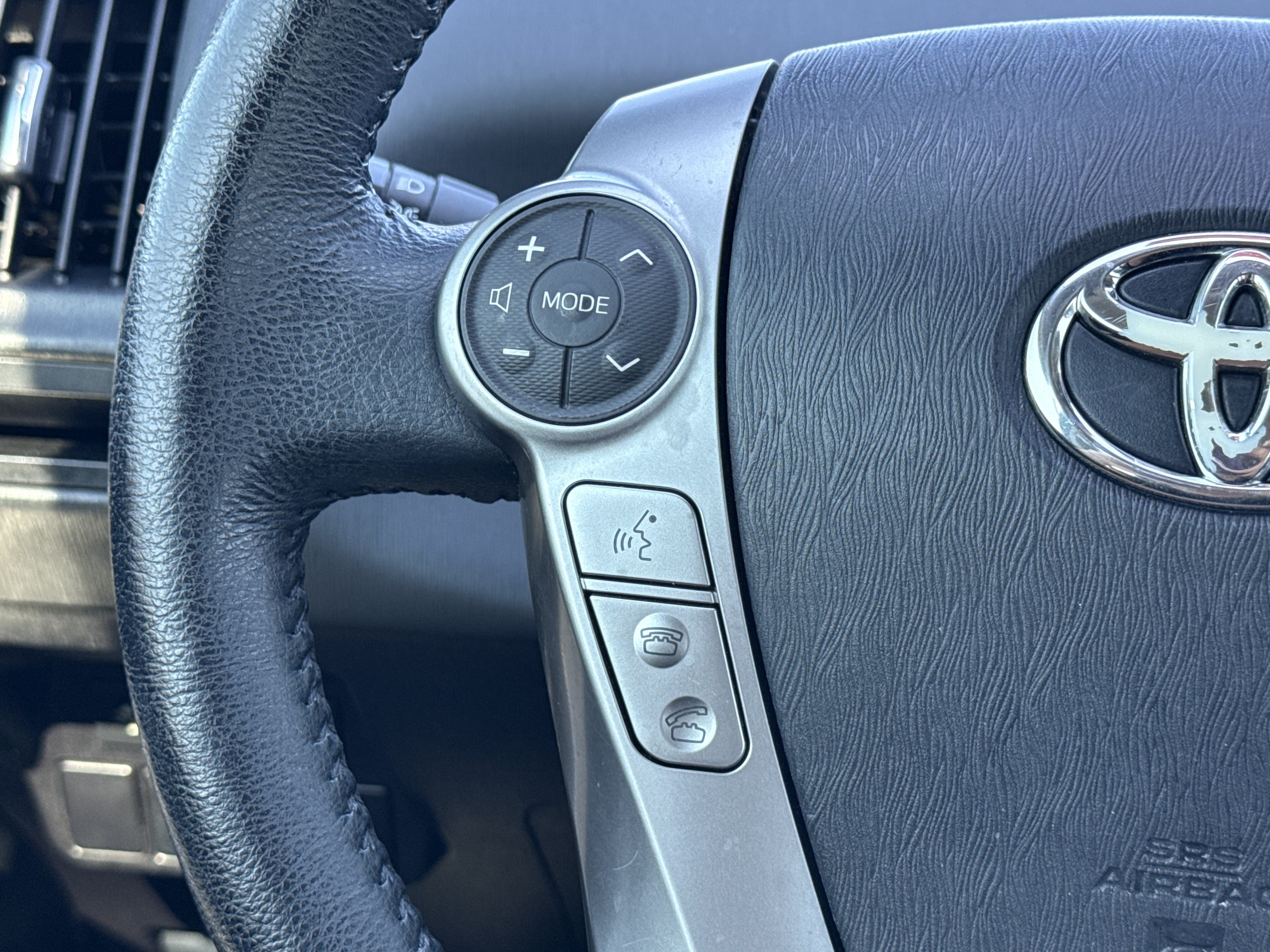 Used 2015 Toyota Prius V Five w/ Advanced Technology Package FWD image 19