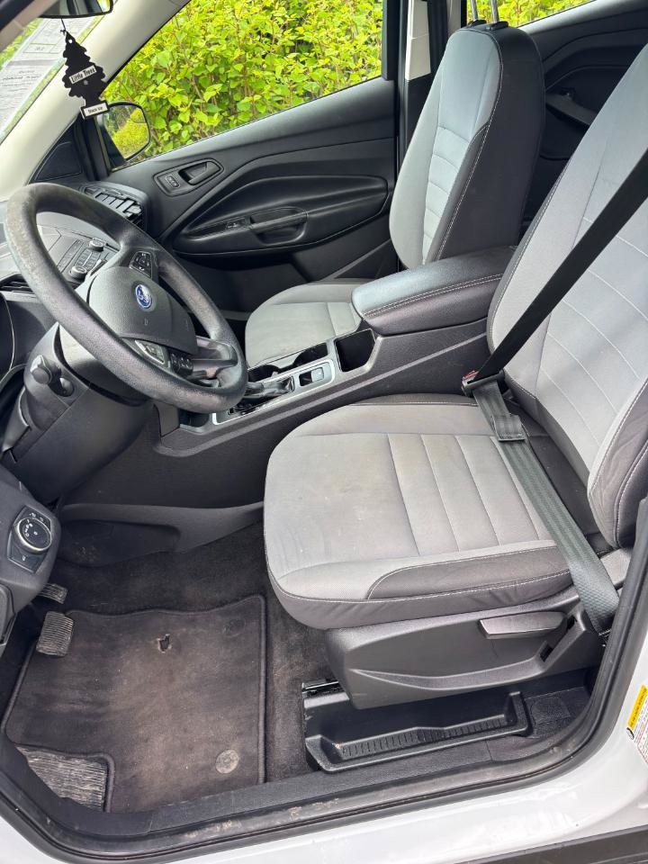 Used 2019 Ford Escape S FWD image 19
